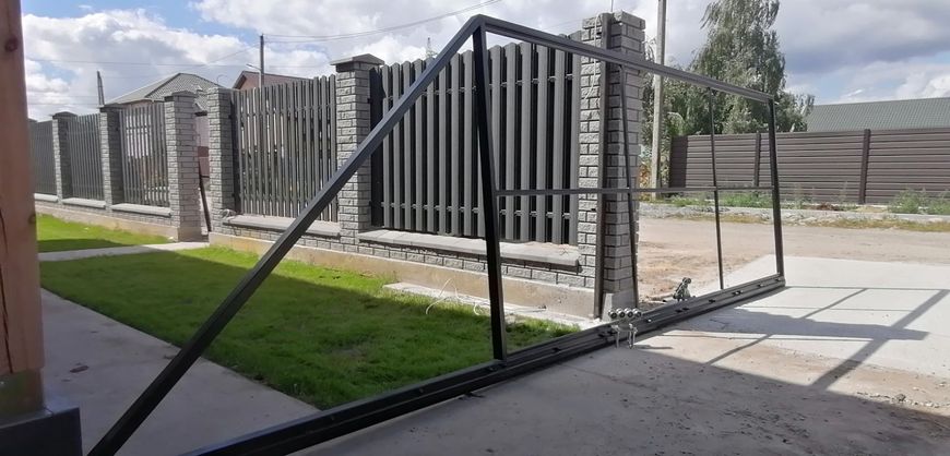 Відкатні ворота 3м х 1,6м метр КССВ Звари Сам з вбудованою хвірткою та автоматикою Bramus КССС041 фото