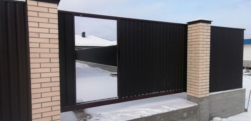 Відкатні ворота 3м х 1,6м метра ПРОФНАСТИЛ готовий каркас з вбудованою хвірткою Bramus КССВ 92 фото